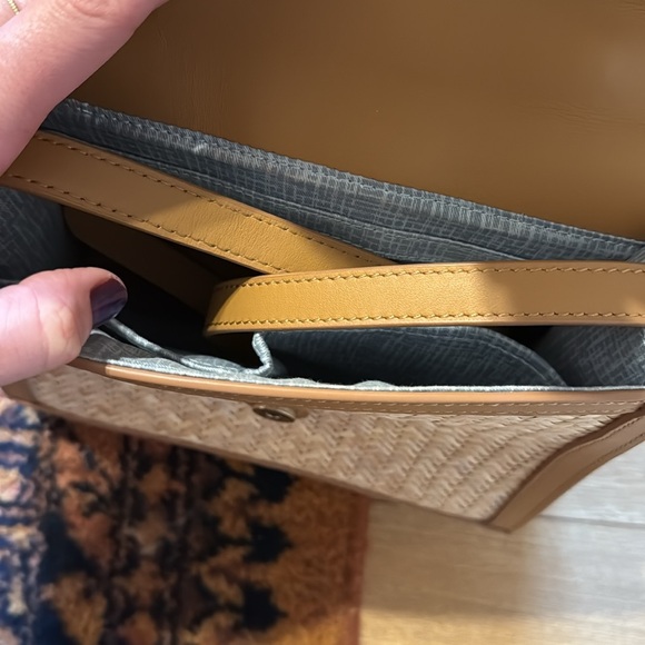 Spring Bag - Picture 2 of 3